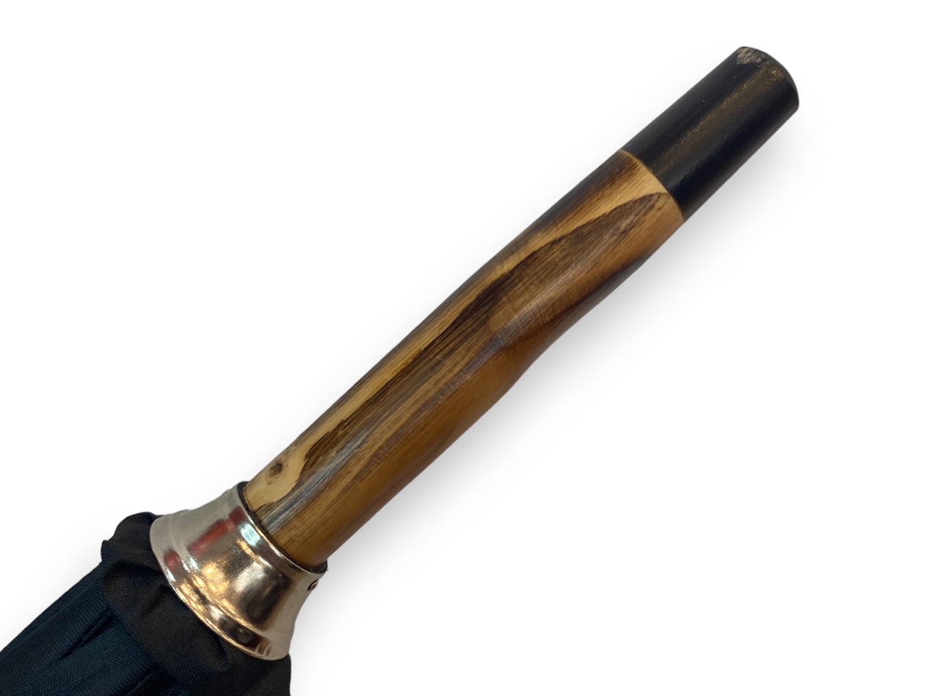 Regenschirm mit Hirschknopf und Kastanienholzstab, Handwerkskunst von Domizio Umbrellas seit 1989