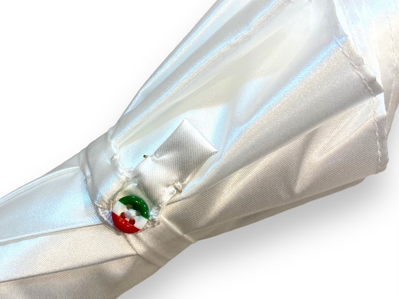 Ombrello classico bianco lucido da cerimonia manico in Canna di Malacca. Lavorazione artigianale Ombrelli Domizio dal 1989 Made in Italy