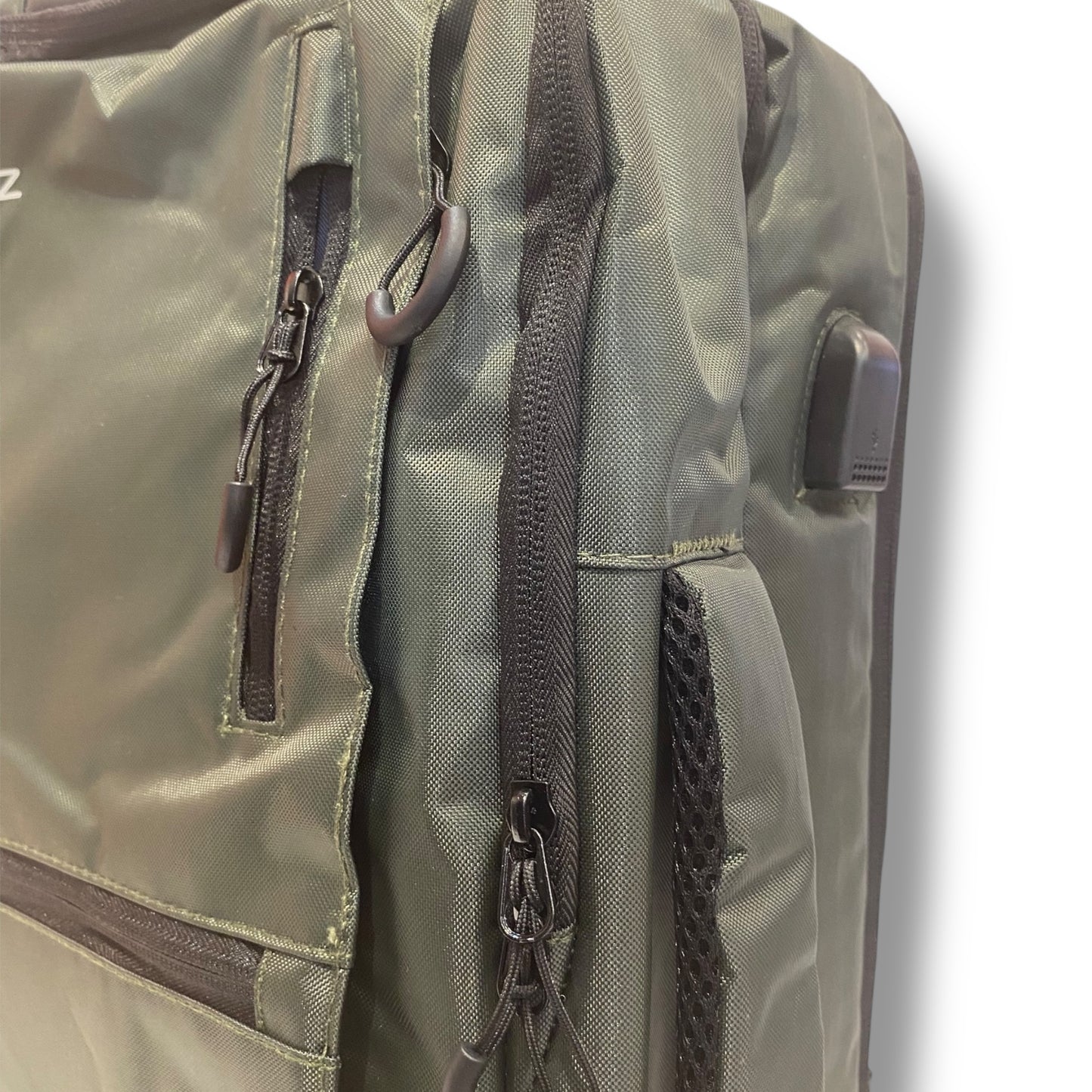 Zaino borsongino Underseat materiale Waterproof RAVIZZONI 40x20x25 20Lt.