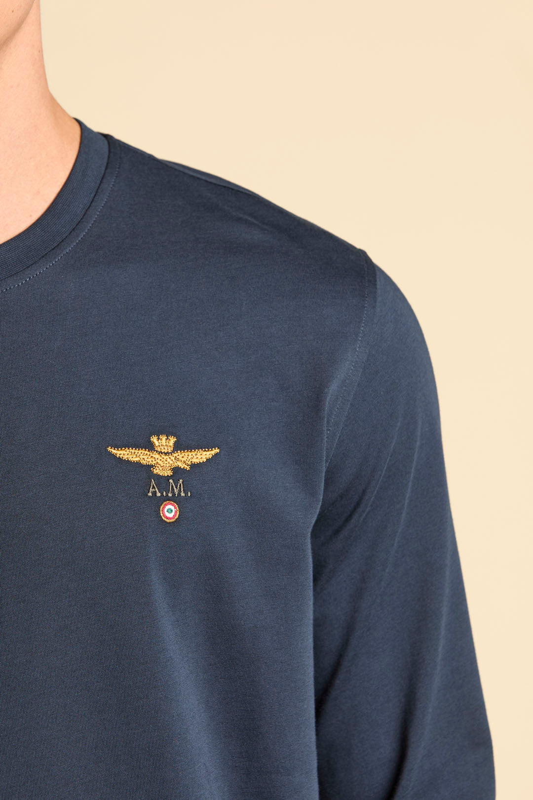 T-shirt girocollo basica a manica lunga