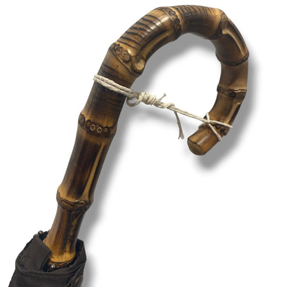 Schwarzer Bambus-Regenschirm, 10 Streben, Hornspitze, handgefertigt von Ombrelli Domizio seit 1989, hergestellt in Italien