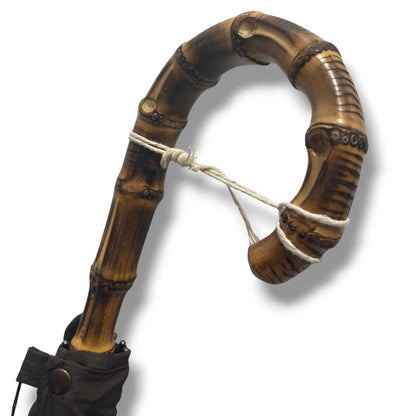 Schwarzer Bambus-Regenschirm, 10 Streben, Hornspitze, handgefertigt von Ombrelli Domizio seit 1989, hergestellt in Italien