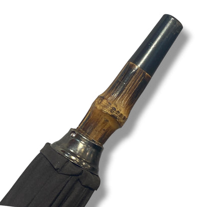 Schwarzer Bambus-Regenschirm, 10 Streben, Hornspitze, handgefertigt von Ombrelli Domizio seit 1989, hergestellt in Italien