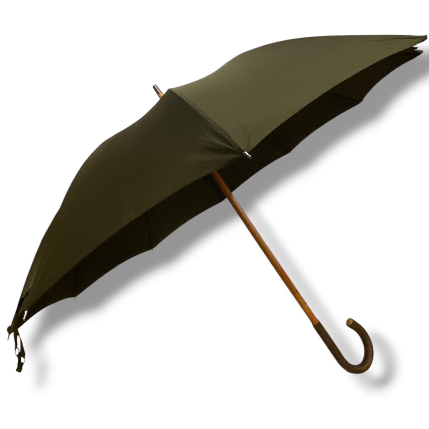 Regenschirm mit Bambusgriff auf einem Schwanenhalsstiel mit 10 Streben. Handgefertigt von Ombrelli Domizio seit 1989. Hergestellt in Italien.
