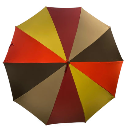 Klassischer Herren-Regenschirm mit tigergestreiftem Griff aus Hickoryholz, 10 Streben, sandfarben, handgefertigt von Domizio Umbrellas, hergestellt in Italien.