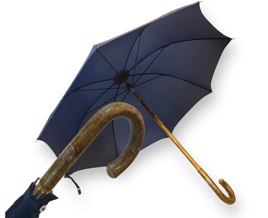 Regenschirm Ganzer Stock aus Haselnussholz, Hornspitze Handgefertigte Domizio-Regenschirme seit 1989