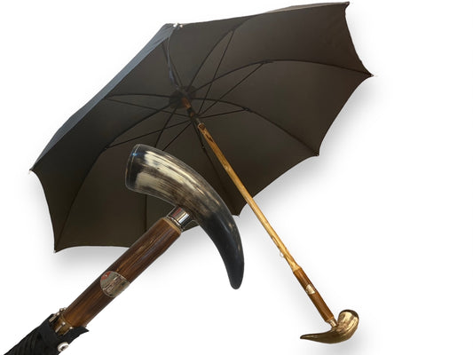 Umbrella with horn tail knob and chestnut wooden stick, craftsmanship Domizio umbrellas since 1989 Made in Italy 