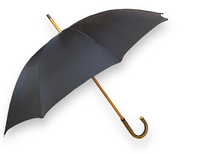 Artisan umbrella, hazelnut wood handle 10 ribs - black colour. Domizio umbrellas since 1989 Made in Italy