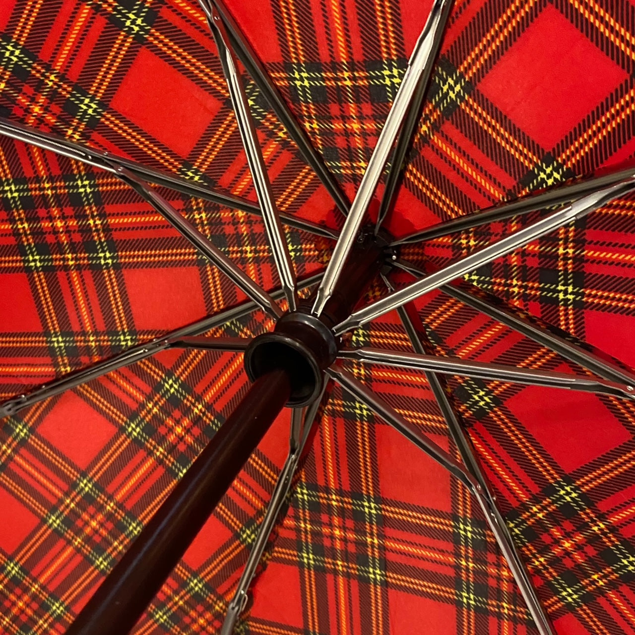 Ombrello pieghevole Magnum il gigante della pioggia apri e chiudi automatico Antivento Diametro 115 cm fantasia scozzese unisex
