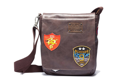 Avirex Collezione Maverik, Tracolla con Pattina, Cross-body Bag, Borsa Uomo, Colore Marrone - Pelletteria Domizio