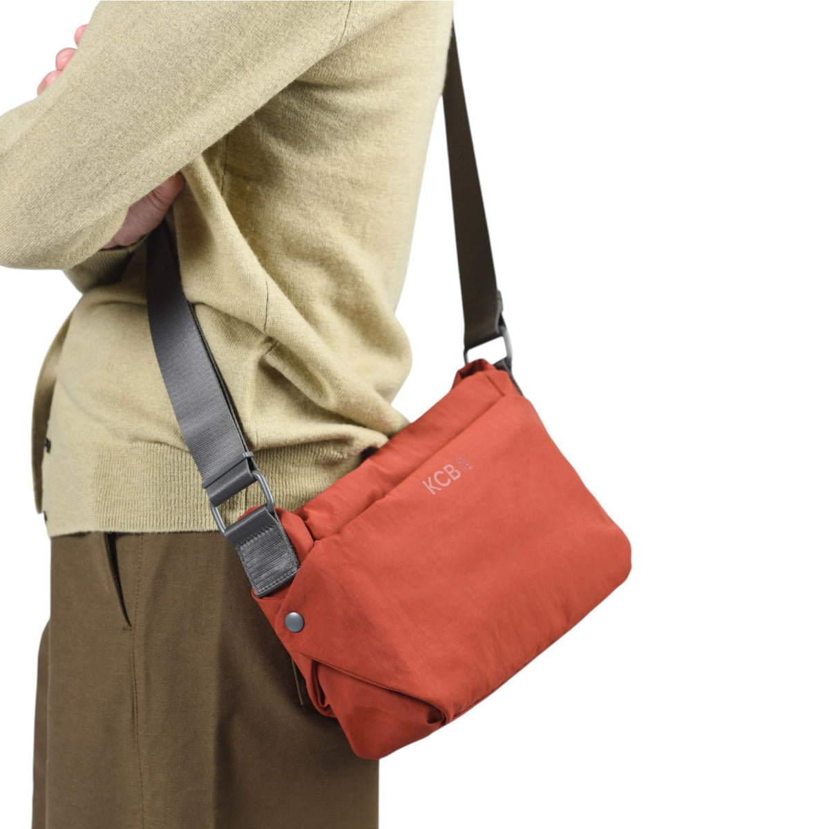Borsa a tracolla piccola KCB Bind 3664 Nero - Pelletteria Domizio
